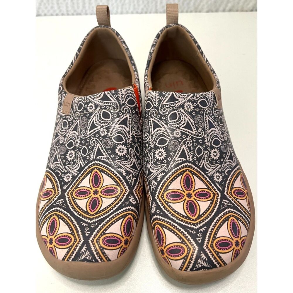 UIN Blessing Toledo I Art Travel Shoes. Size 7.